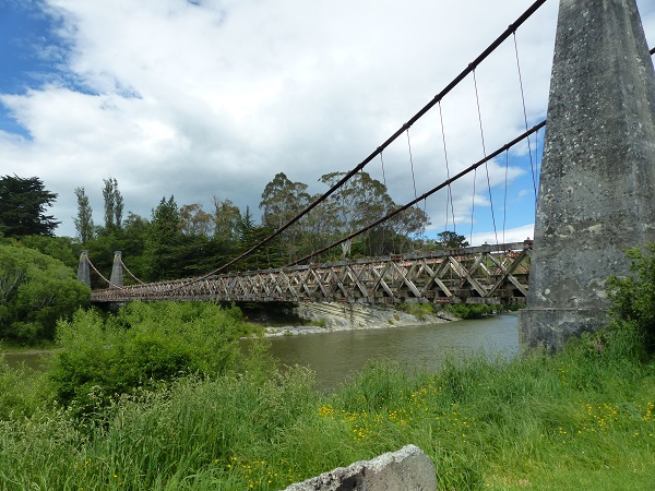Clifden suspension bridge Dec 2015